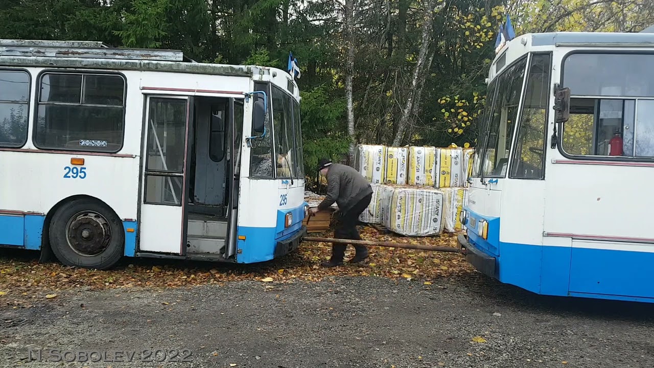 Trolleybus Skoda 14 TR pushed by 15 TR - Episode 18