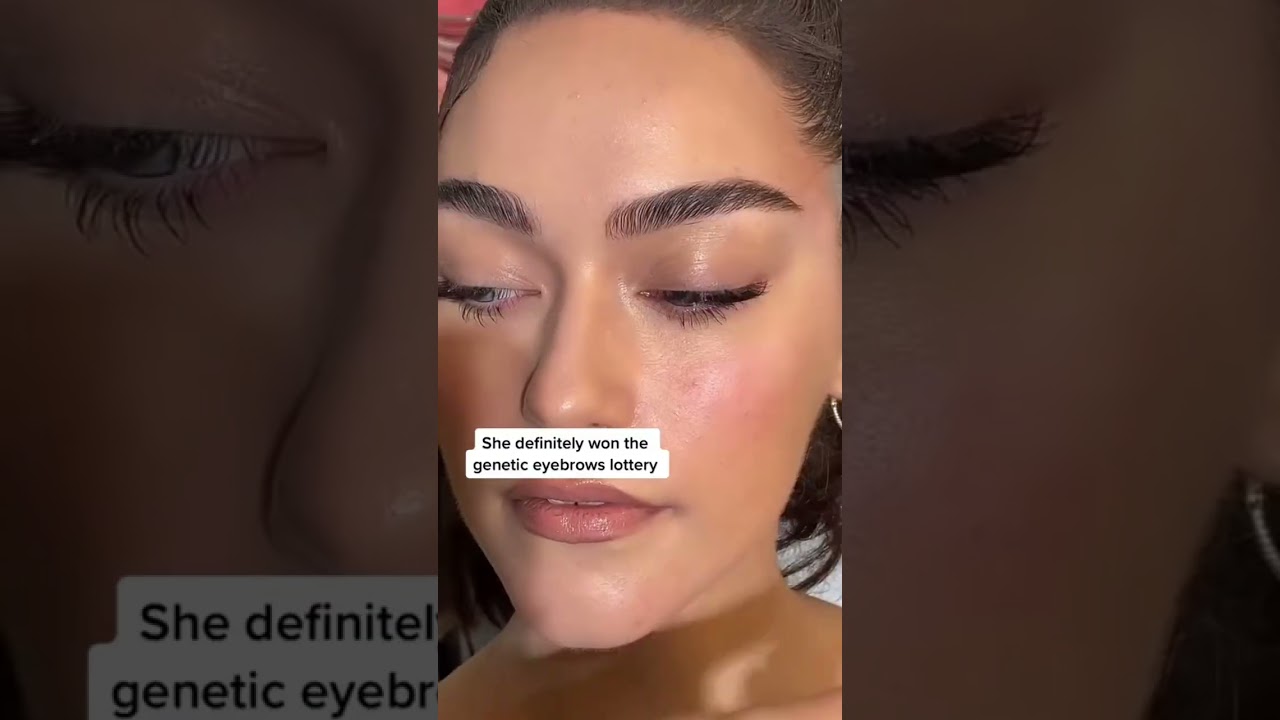 Her natural brows are such a flex!