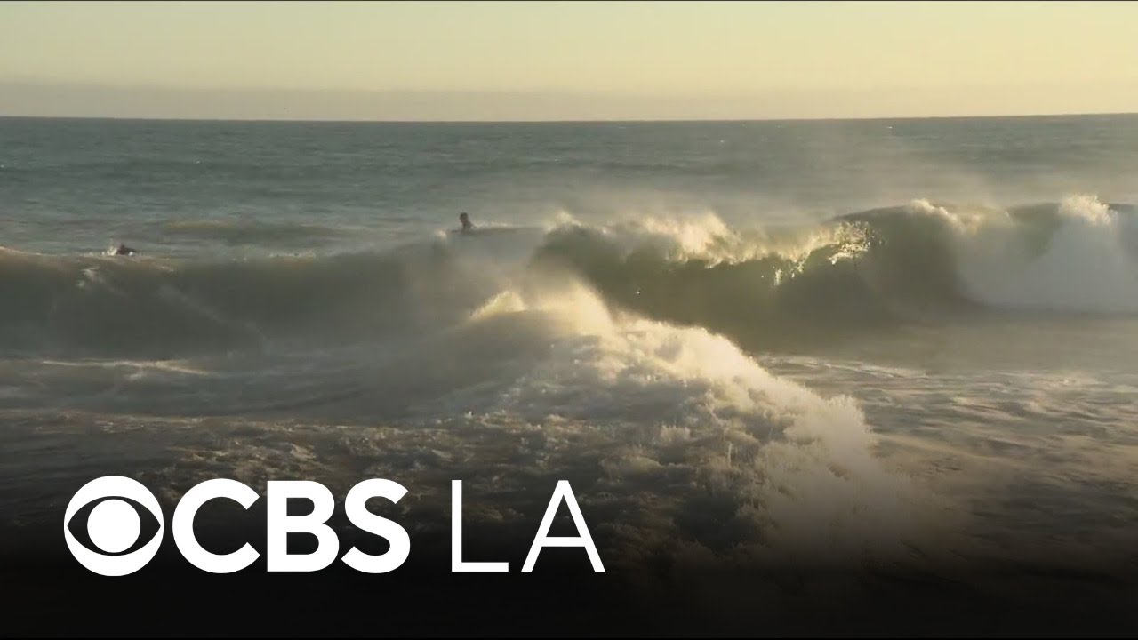 Beach cities prepare as king tides, powerful surf batter Southern California coast