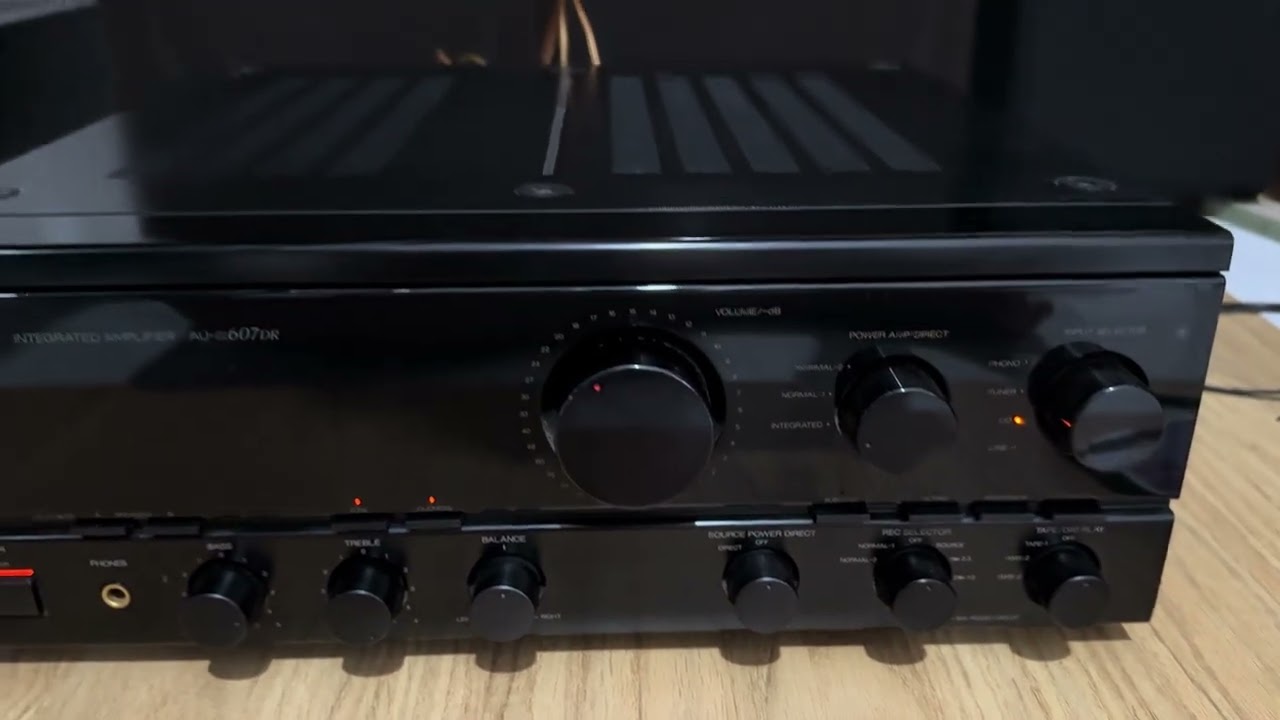Amply sansui au-607dr đẹp keng zin  chất âm hay tầm tiền LH 0945658091