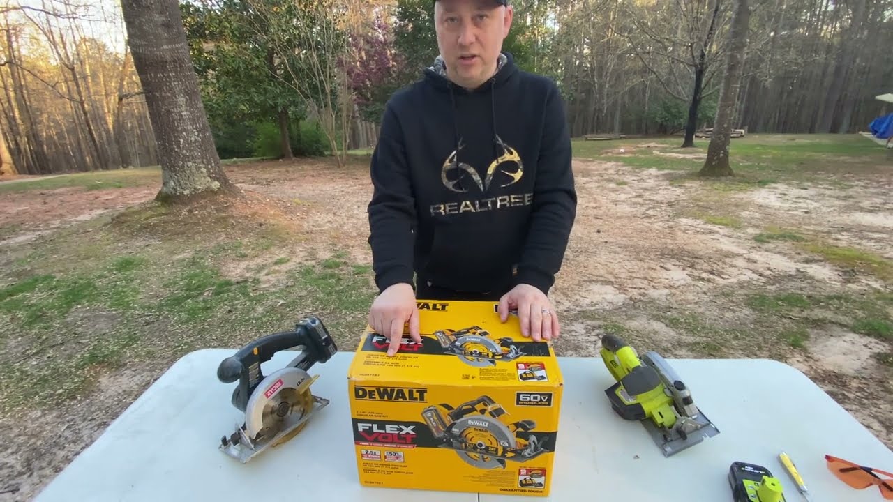 I Bought DEWALT FLEXVOLT 60V MAX Circular Saw. Unboxing and First Test Run.
