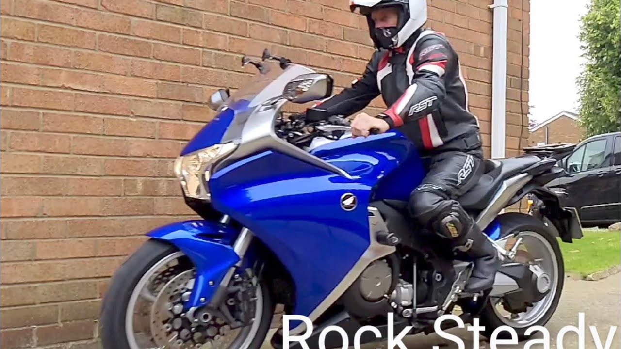 Honda Vfr 1200 Battleship stability 👍
