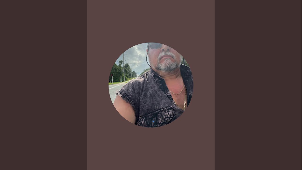 Roberto Caparros is live!