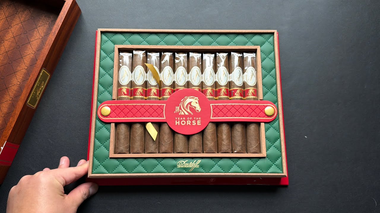 Распаковка сигары Davidoff Limited Edition 2026 Year of the Horse.
