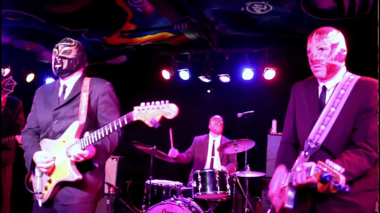 Los Straitjackets - The Casbah (Live 2012)