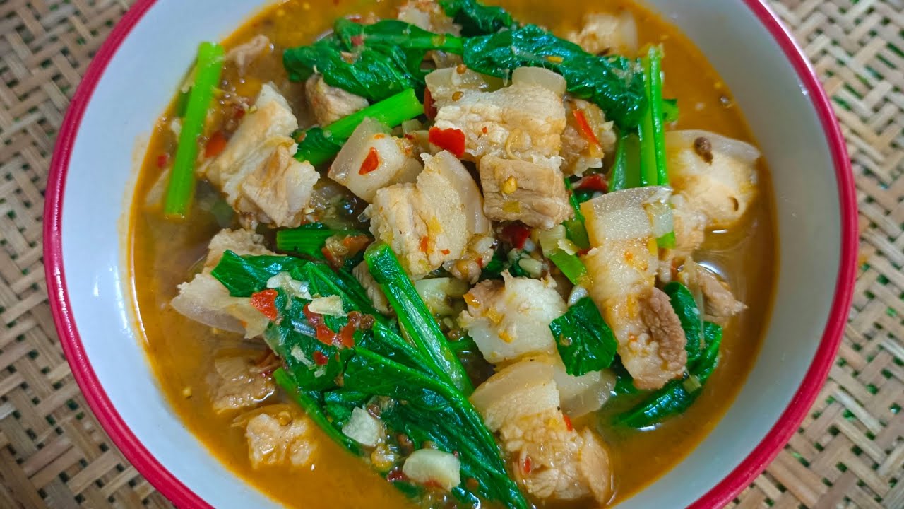 แกงผักกาดใส่หมู (แกงเหนือ)เครื่องแกงโขลกเอง หอมเข้มข้น สไตล์| ครัวบ้านๆ Channel