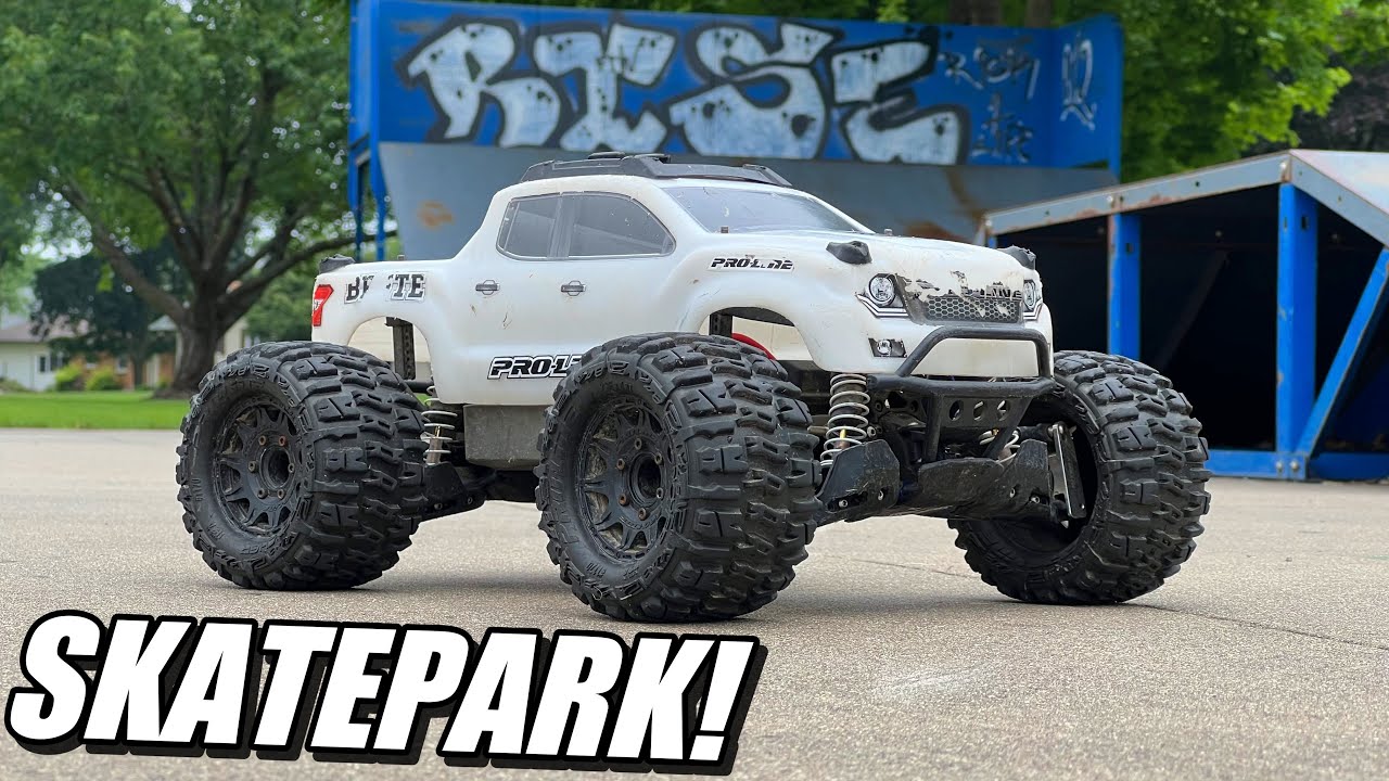 I TOOK my TRAXXAS STAMPEDE 4X4 VXL to the SKATEPARK! | RC BASHING