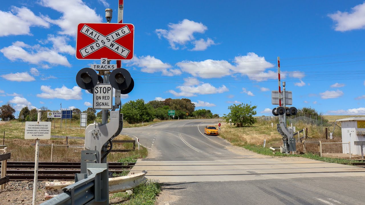 Cunningar Road, Cunningar, NSW | ARTC Railway Crossing