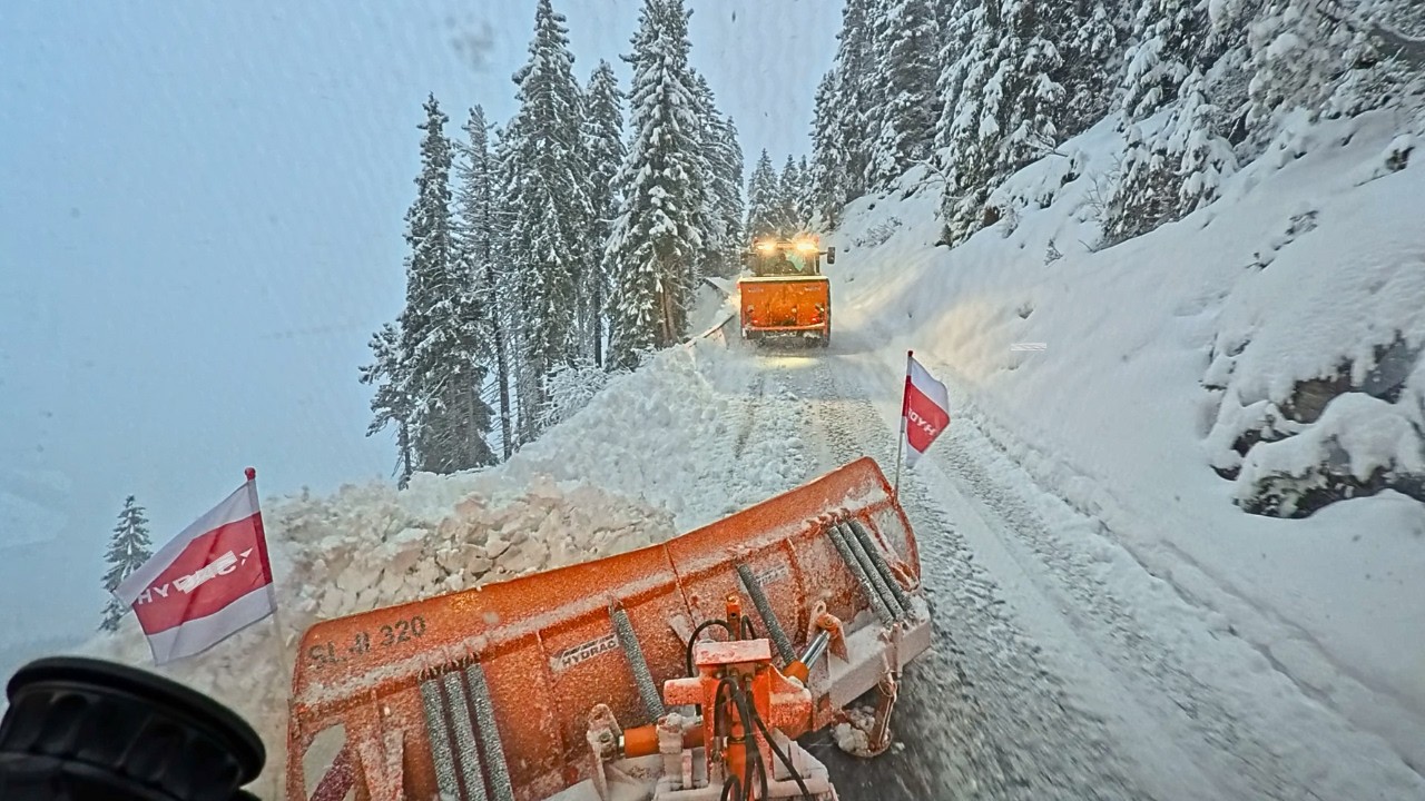 ❄️Snow removal at full speed❄️lots of fresh snow in the Alps #asmr #speed