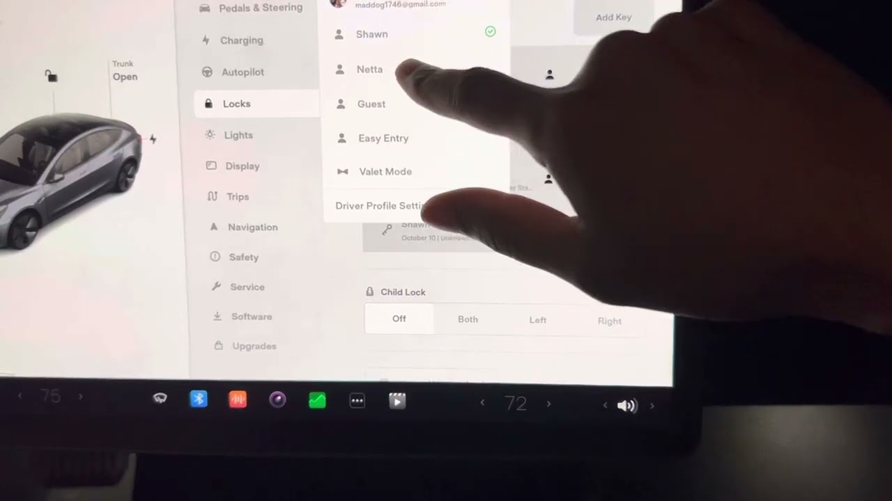 Tesla app | Link Driver profile and phone key