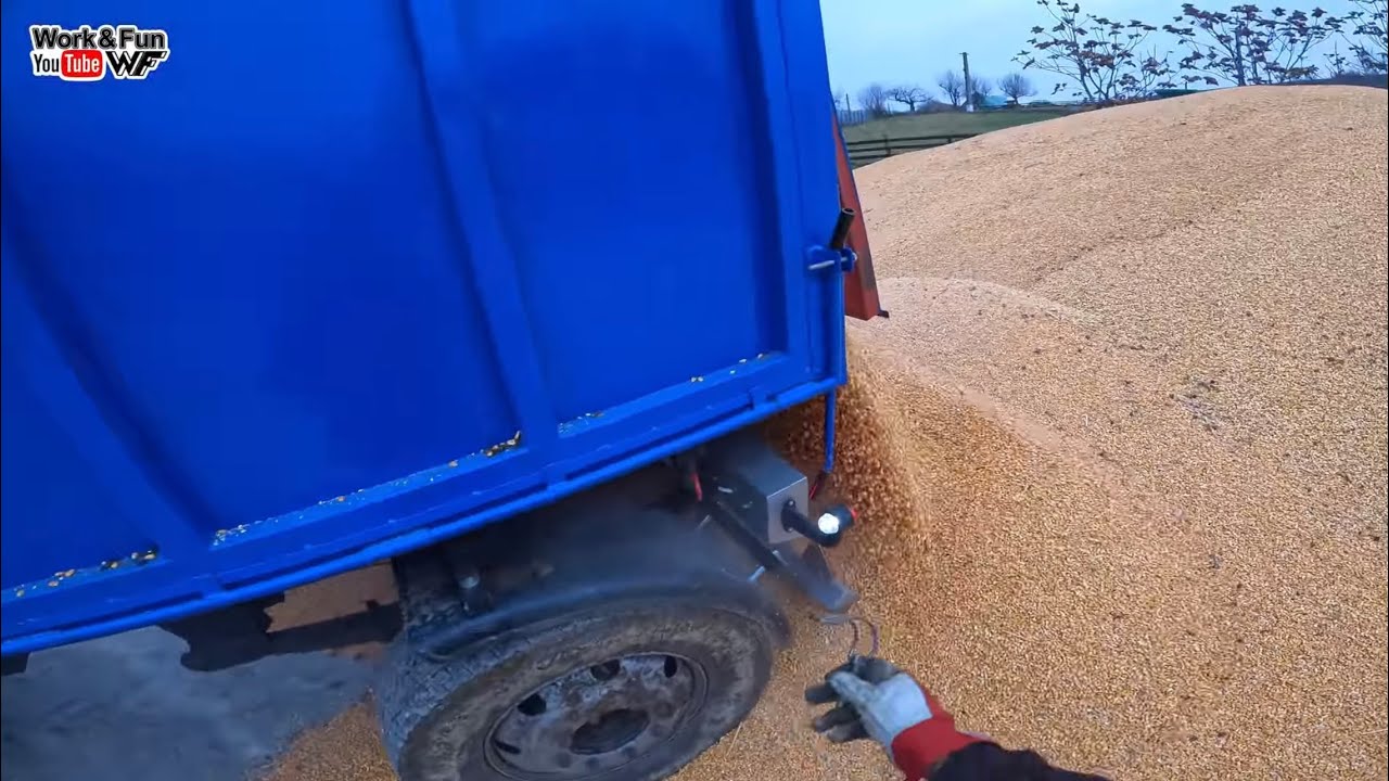S-a rupt in două 🙆🏻‍♂️ Defectiune monobloc JohnDeere 3040 #agriculture 