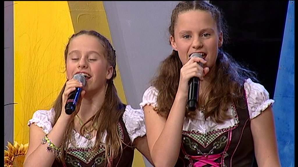 Selina und Loreen - Der Gockelhahn aus Kasachstan
