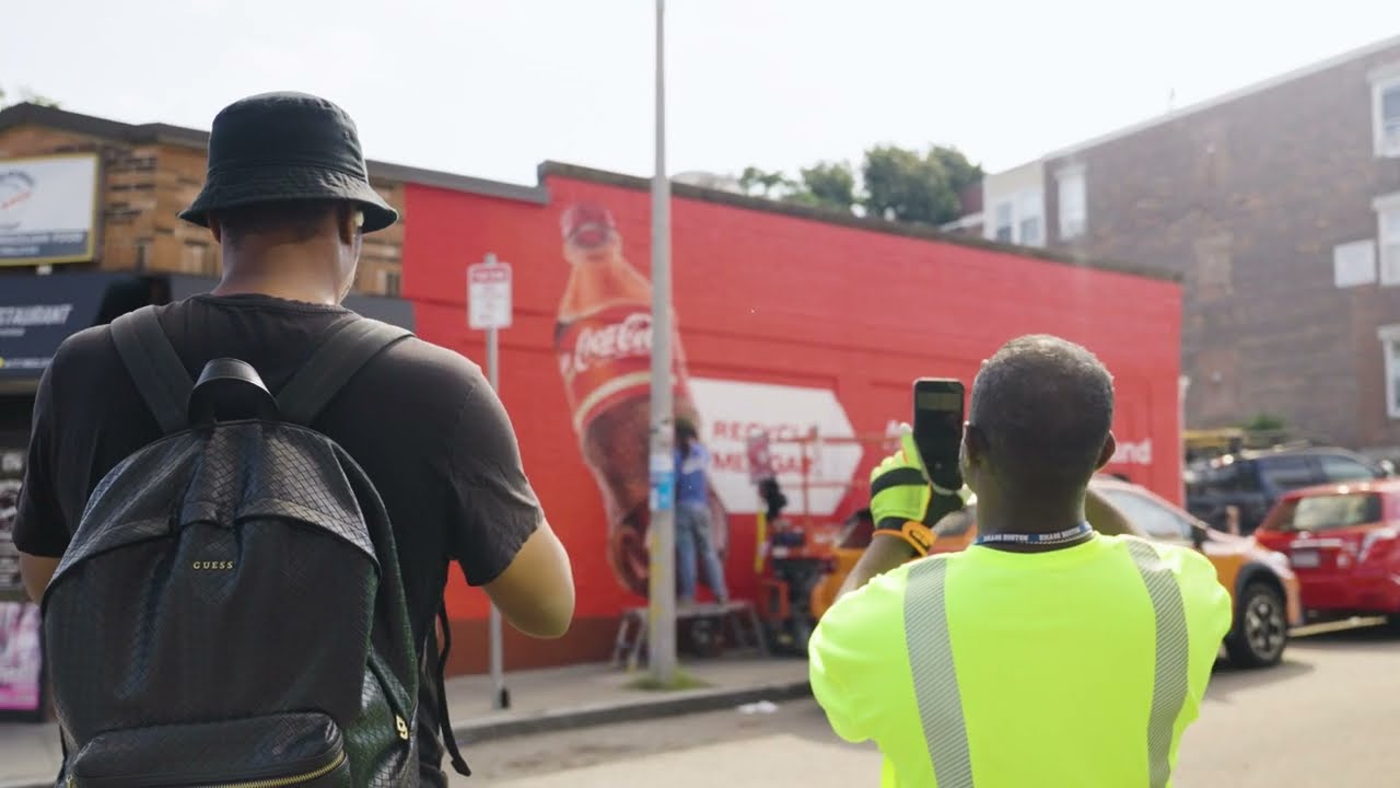 THIS MURAL CLEANS THE AIR!!!