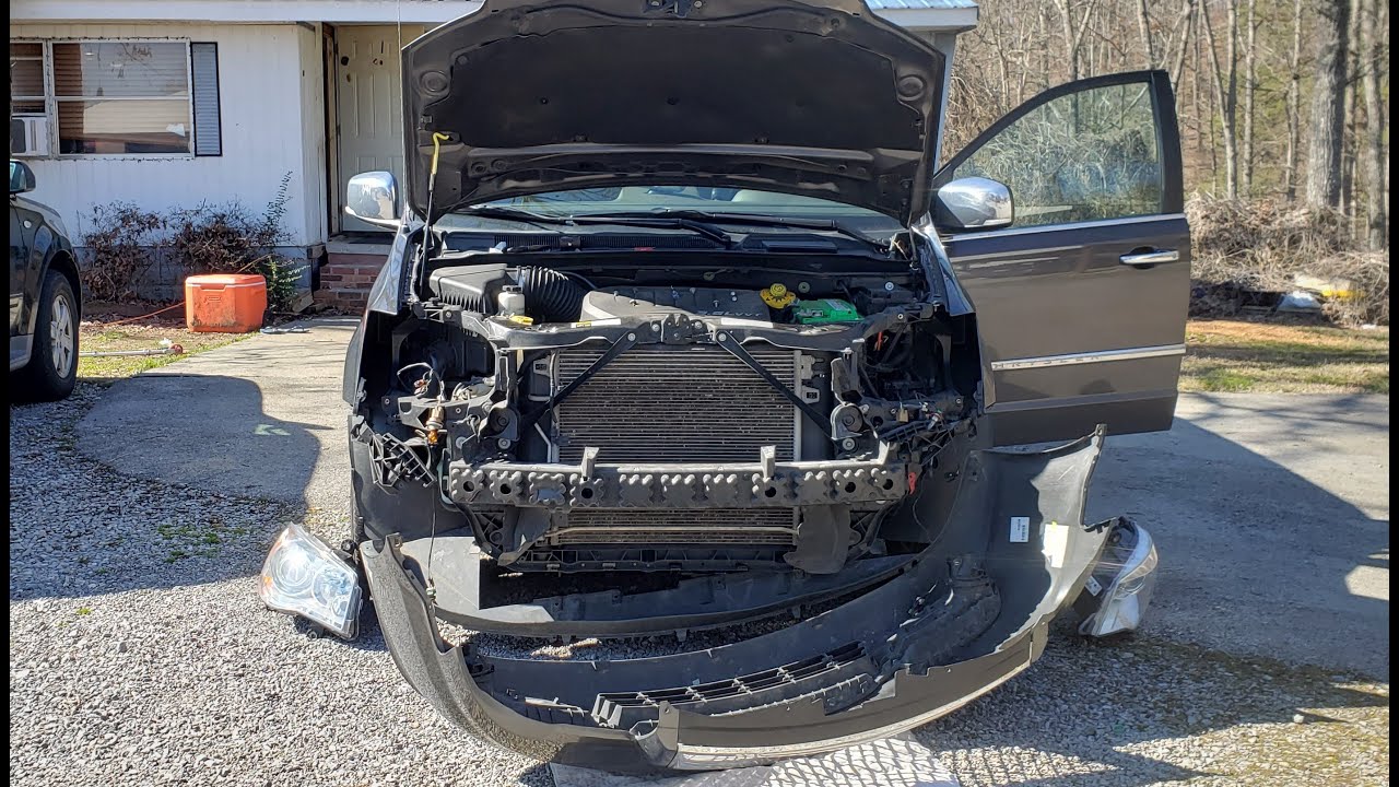 Fixing the HID headlight ballast on my wife's 2015 Chrysler Town & Country (with blooper)