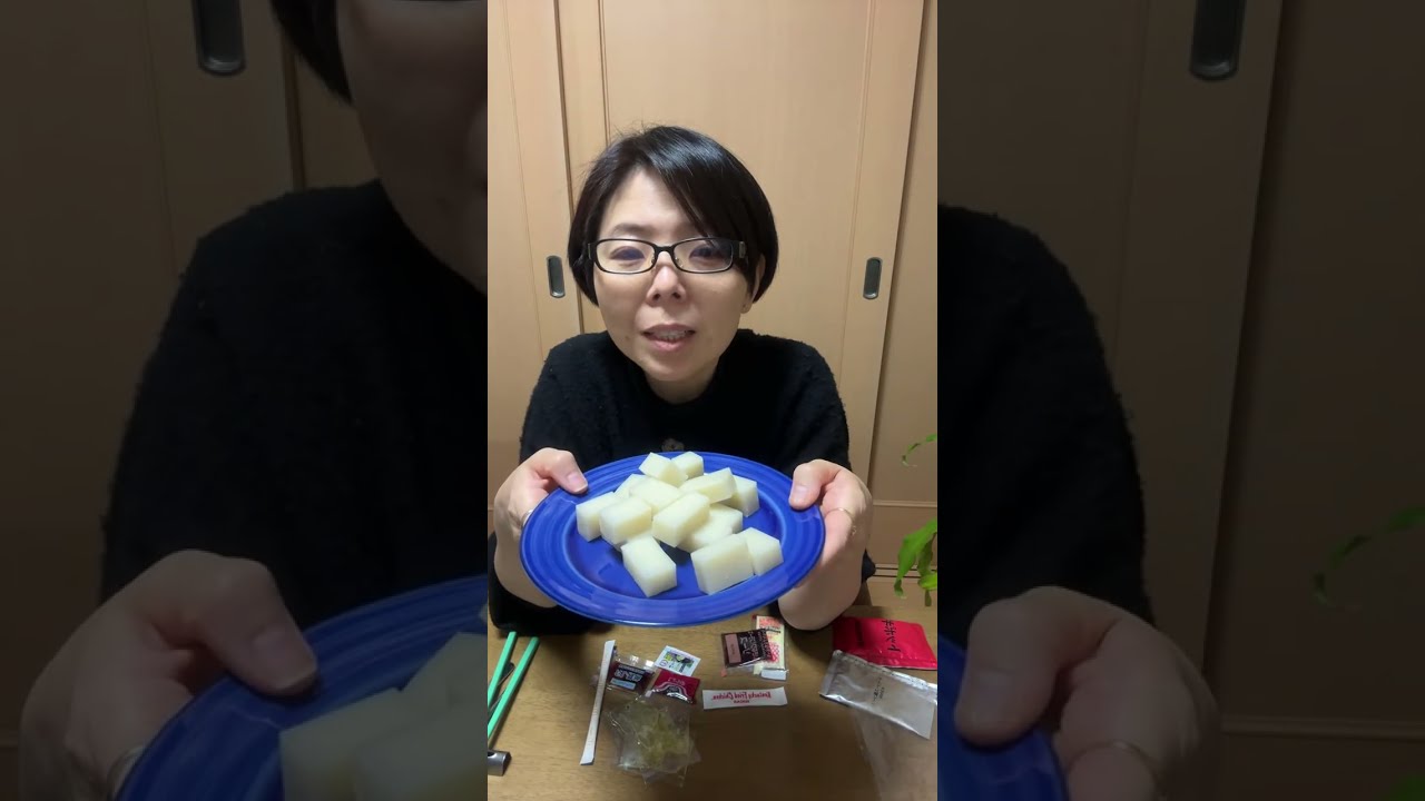 マリコの食べっぷりチャンネルがライブ配信中！ #お餅 電波悪くて②