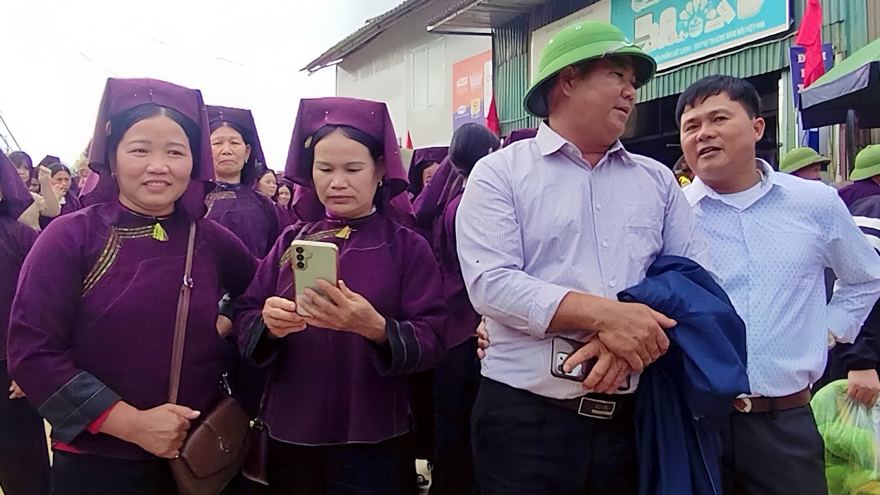 Trai miền Nam. Gái Lạng Sơn. hát🎤🎤 shi đầu xuân. rất hay