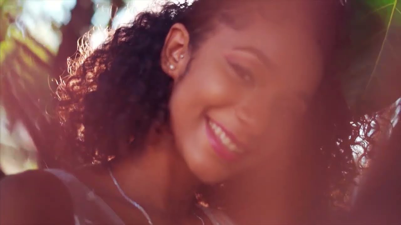 BEST OF ARIANE (VIDEO COMPILATION)