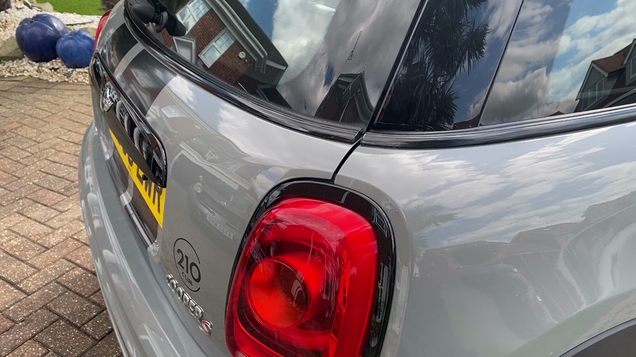 MINI Hatch 2.0 Challenge 210 (s/s) 3dr 2015 (65)41,025 miles Petrol Manual in Grey