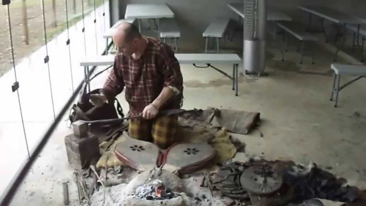 Forge d'un couteau gaulois par Jean-Marc Gillet. Vidéo Cerda - Artisanat.