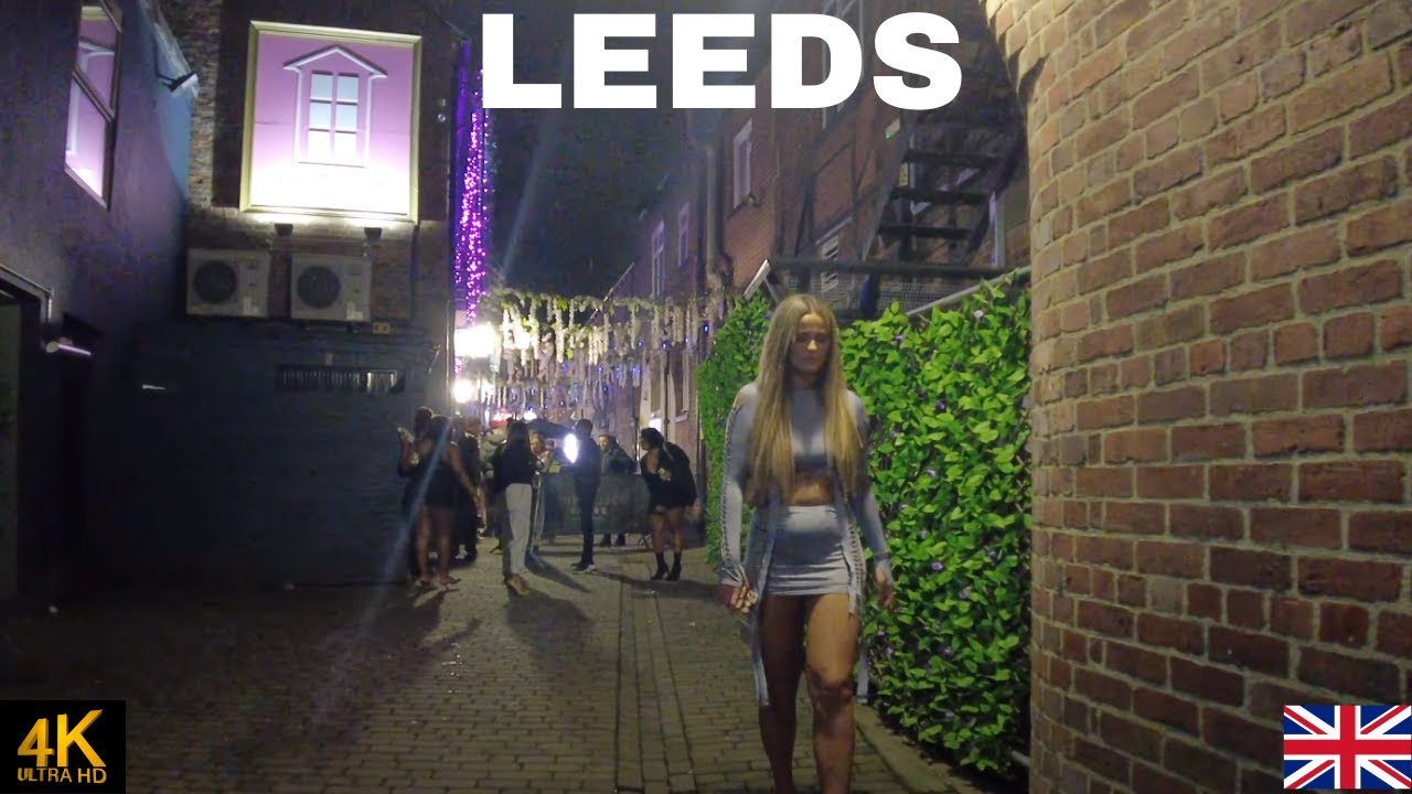 FRIDAY NIGHT LEEDS CITY WALK TOUR NIGHTLIFE
