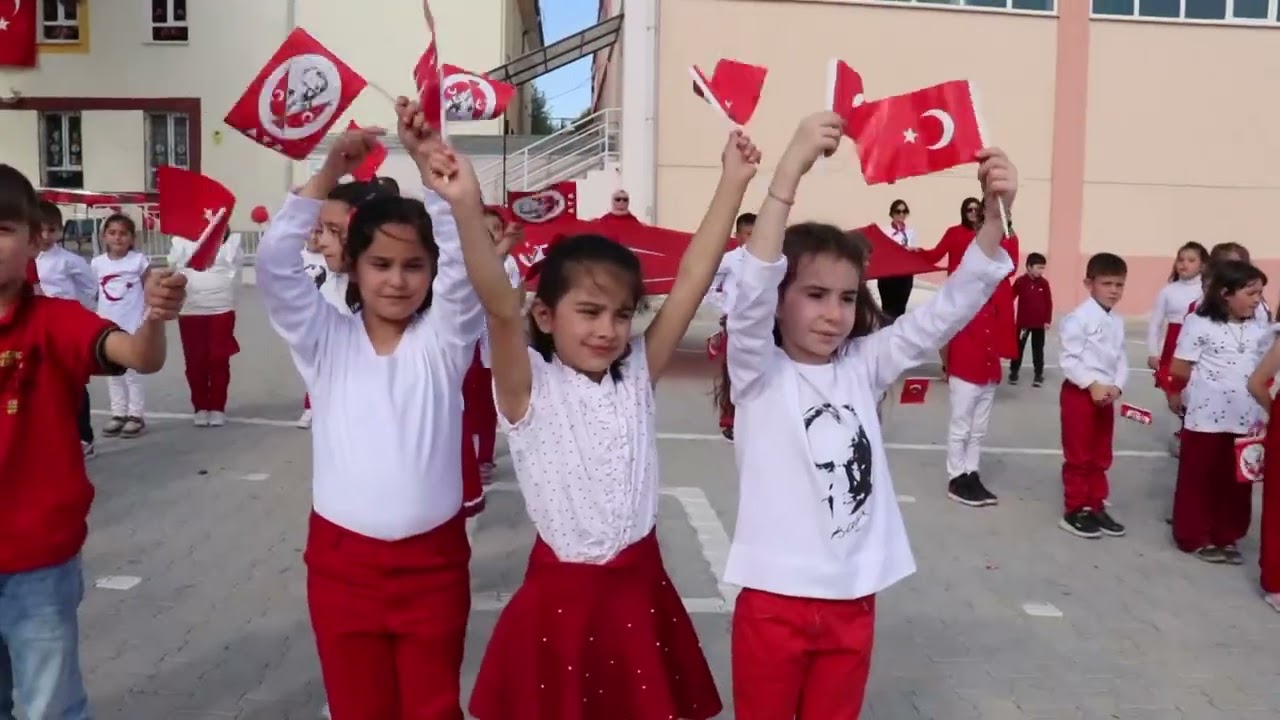 Hisarcık Cumhuriyet İlkokulunun 100. Yıl klibi