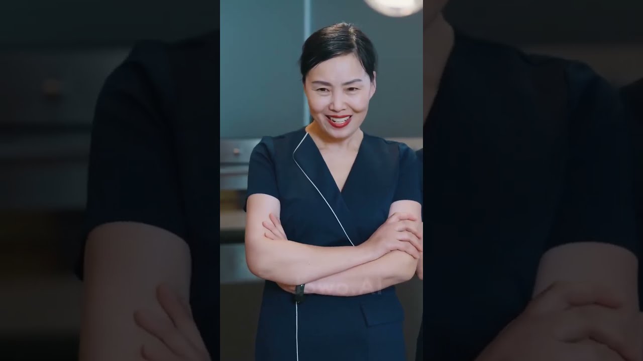 🌹O CEO permitiu que maltratassem a garota, sem saber que ela era sua namorada de infância!#amor
