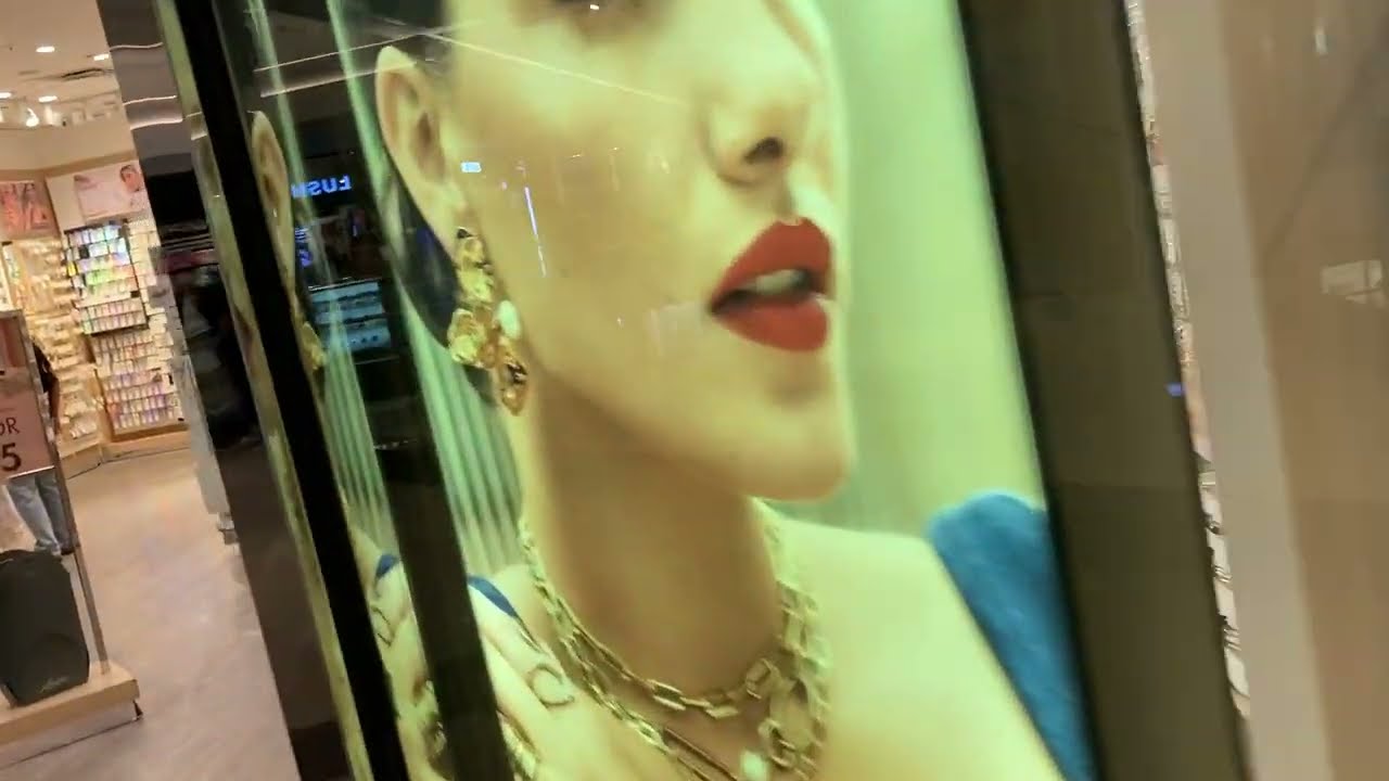Brea Mall ( Brea, California) ~ Walking Tour