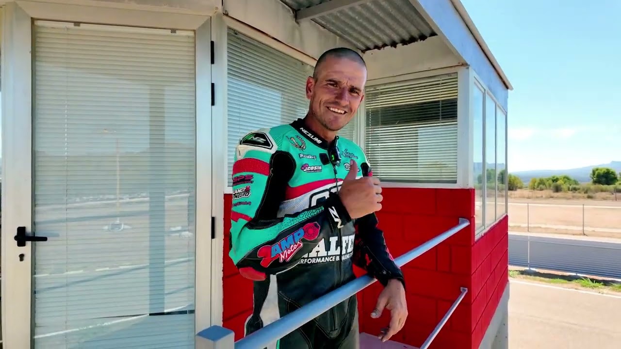 Probando las nuevas SHARK! minigp GP12 y pitbike MT12