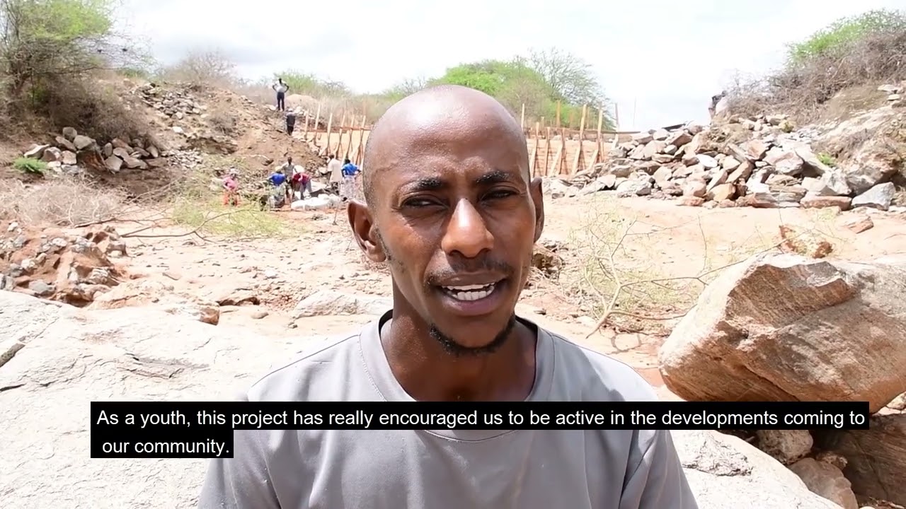 Kenyan community Utui Mewu come together to build a sand dam and access clean water