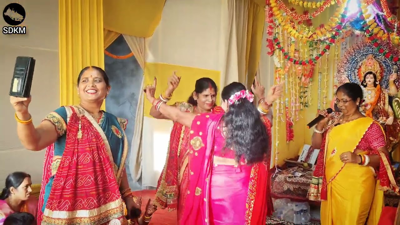 नवरात्रि स्पेशल ll काली मैया गीत ll दुर्गा पूजा ll संगीता देवी कीर्तन मंडली ll 