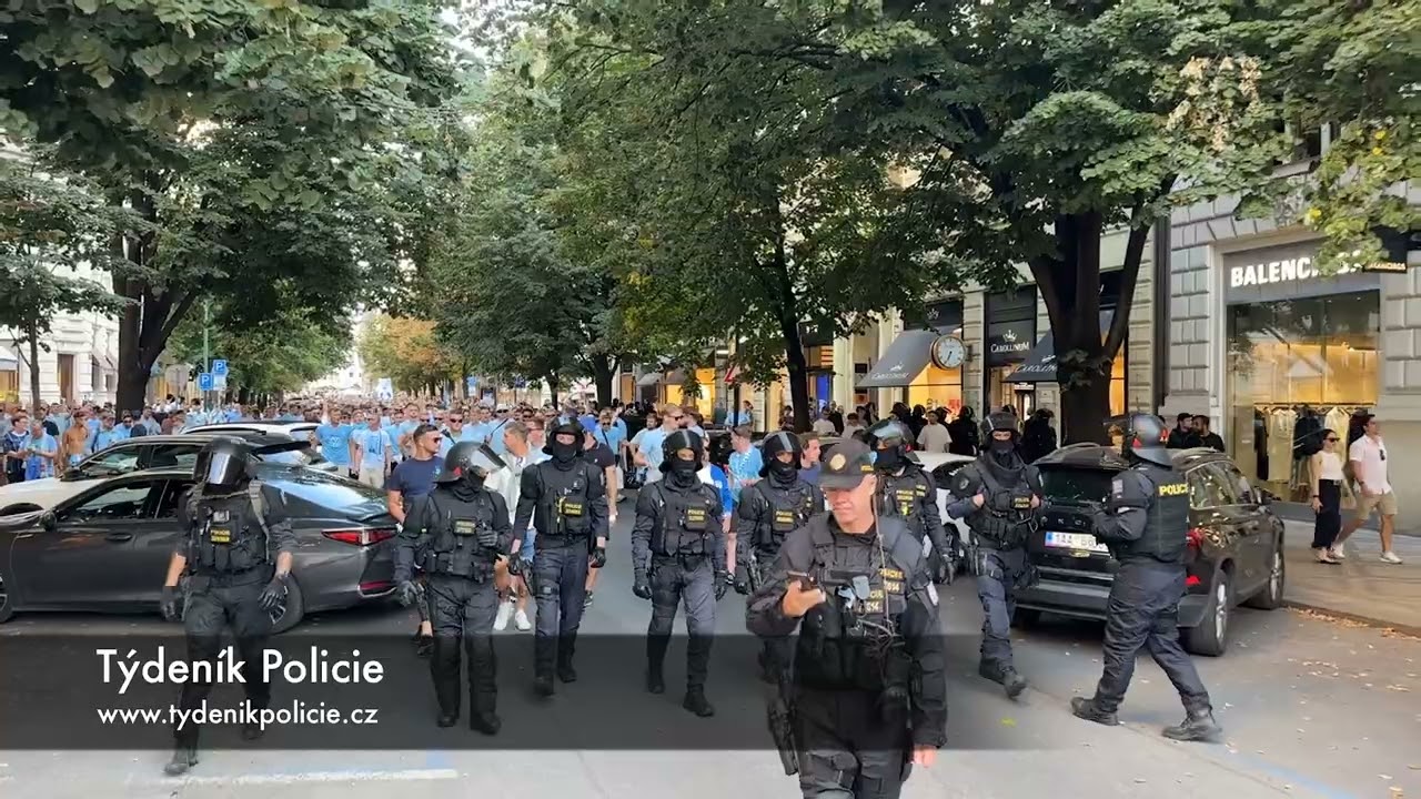 POCHOD FANOUŠKŮ MALMÖ FF CENTREM PRAHY