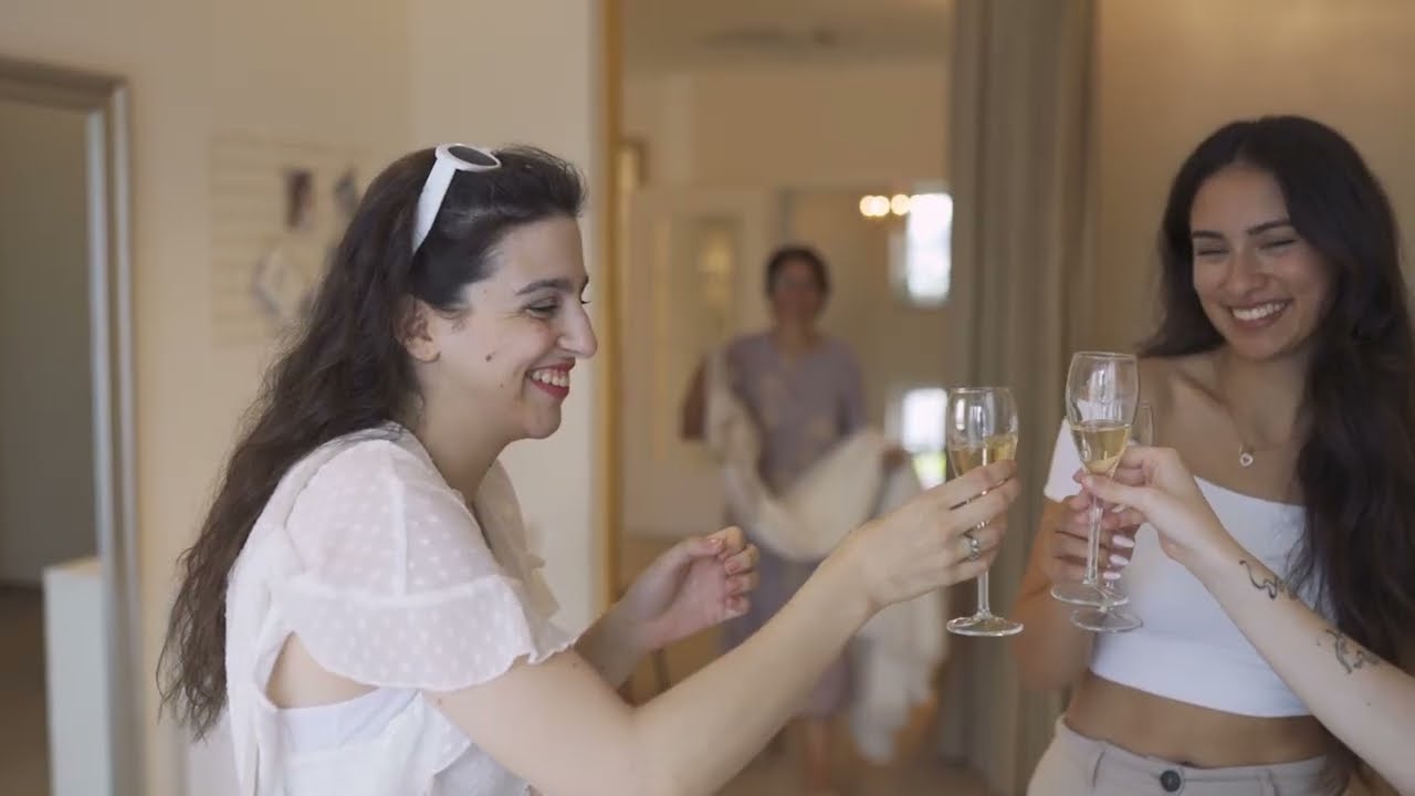 Finde dein Traumkleid bei Brautsalon Lecher