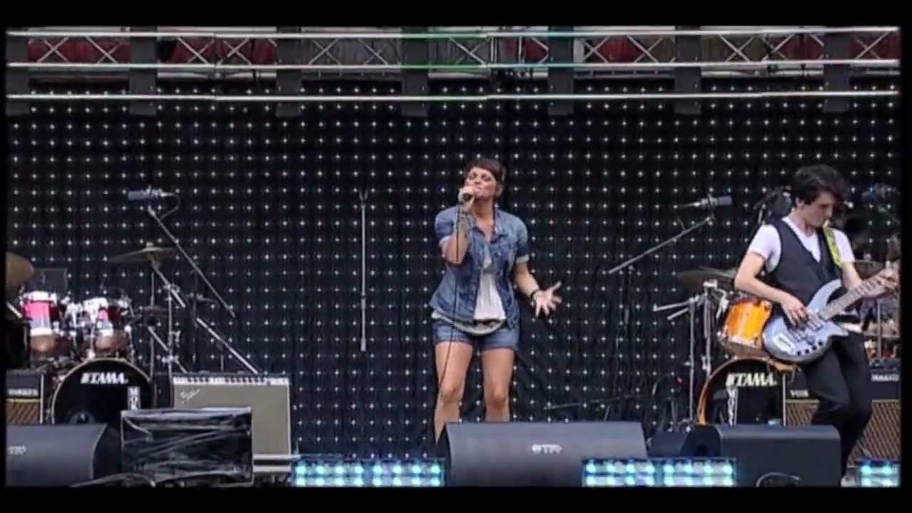 Alessandra Amoroso_Amiche per L'Abruzzo