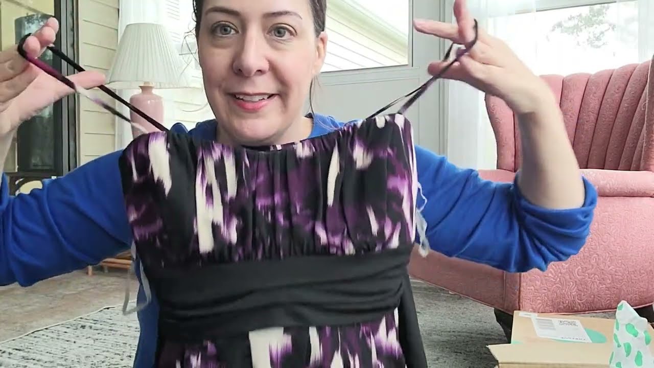 42 Dresses for $110?!? ThredUp Mystery Box Unboxing with Mellissa