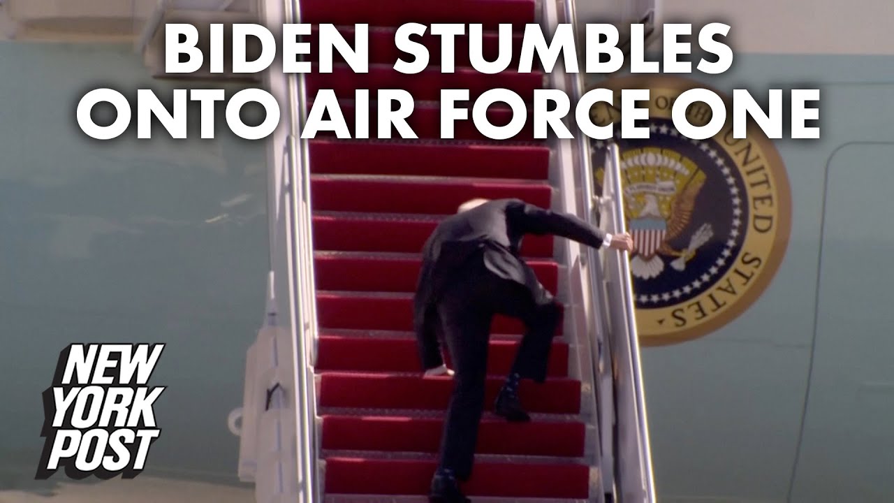 Biden keeps falling up the stairs as he boards Air Force One | New York Post