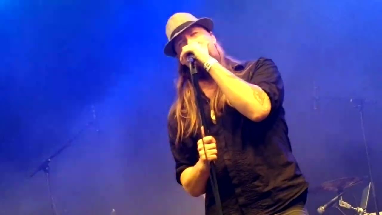 Ville Laihiala & Saattajat – Live – 30.7.2022 Qstock, Oulu, Finland