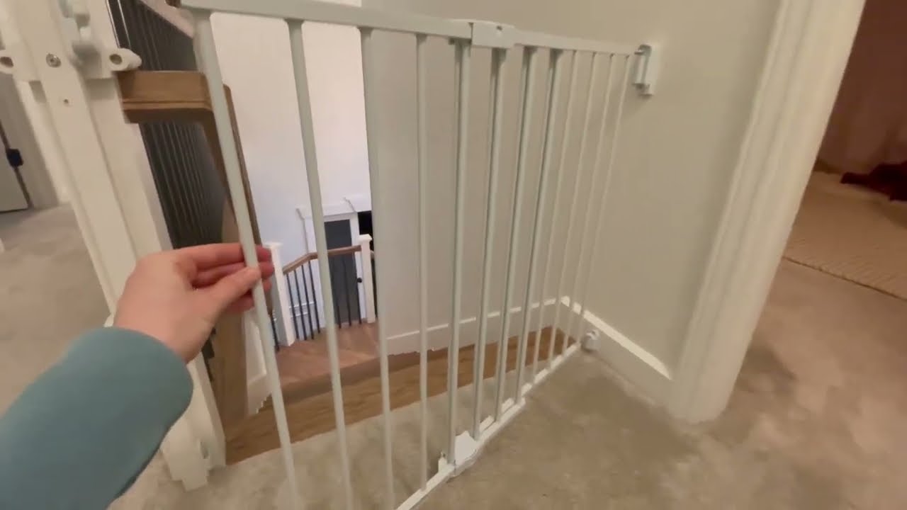 Regalo 2 in 1 Extra Wide Stairway and Hallway Walk ThroughBaby Safety Gate, Safety first for kiddos