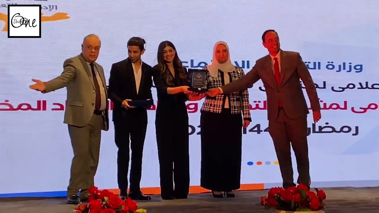 وزيرة التضامن الاجتماعى تكرم ليلى زاهر و هشام جمال عن 