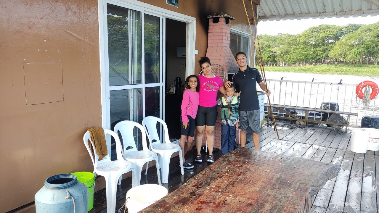 Pescaria no Rio Piracicaba ficamos na casa flutuante internet star link energia solar 