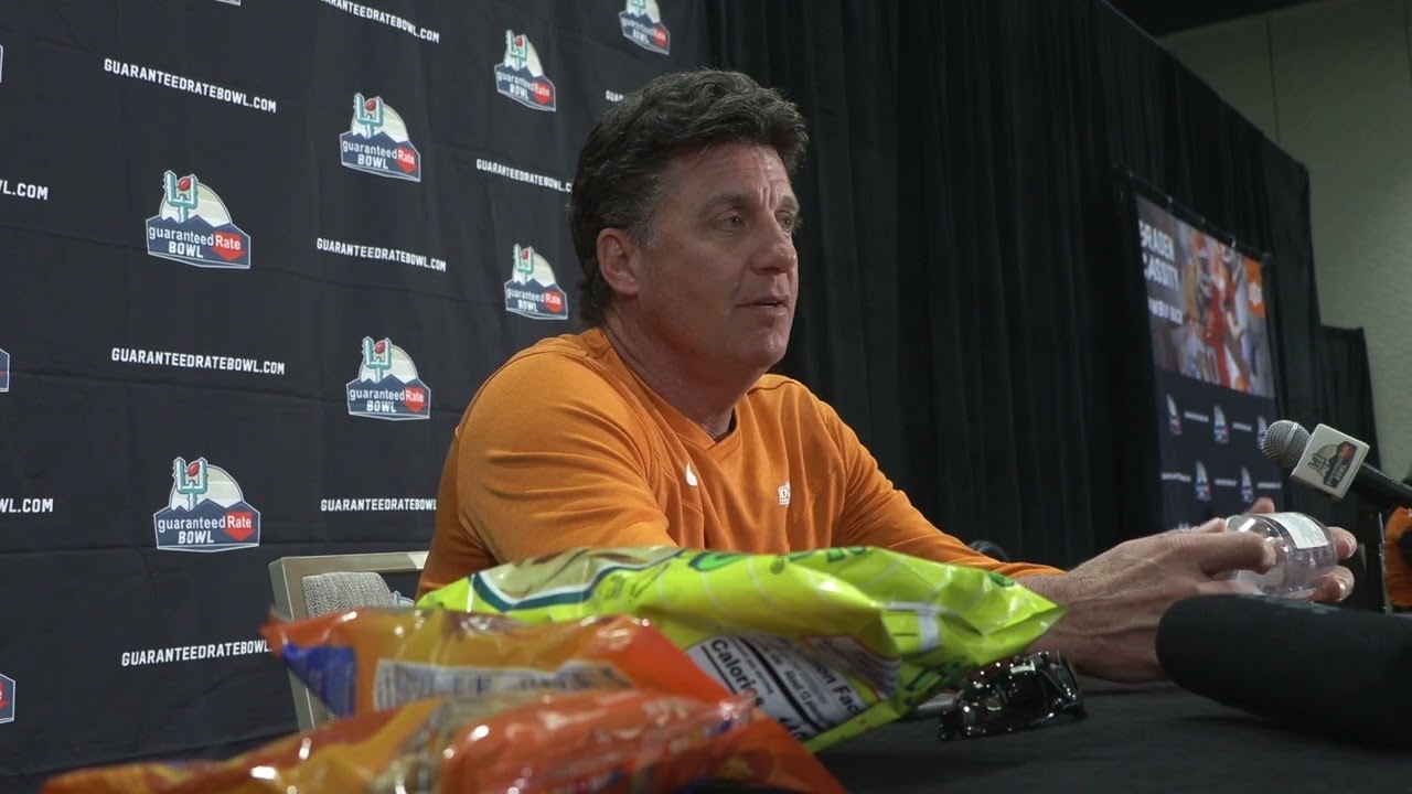 Mike Gundy on Rattlesnake Hunting. #MikeGundy #RattleSnakeHunting