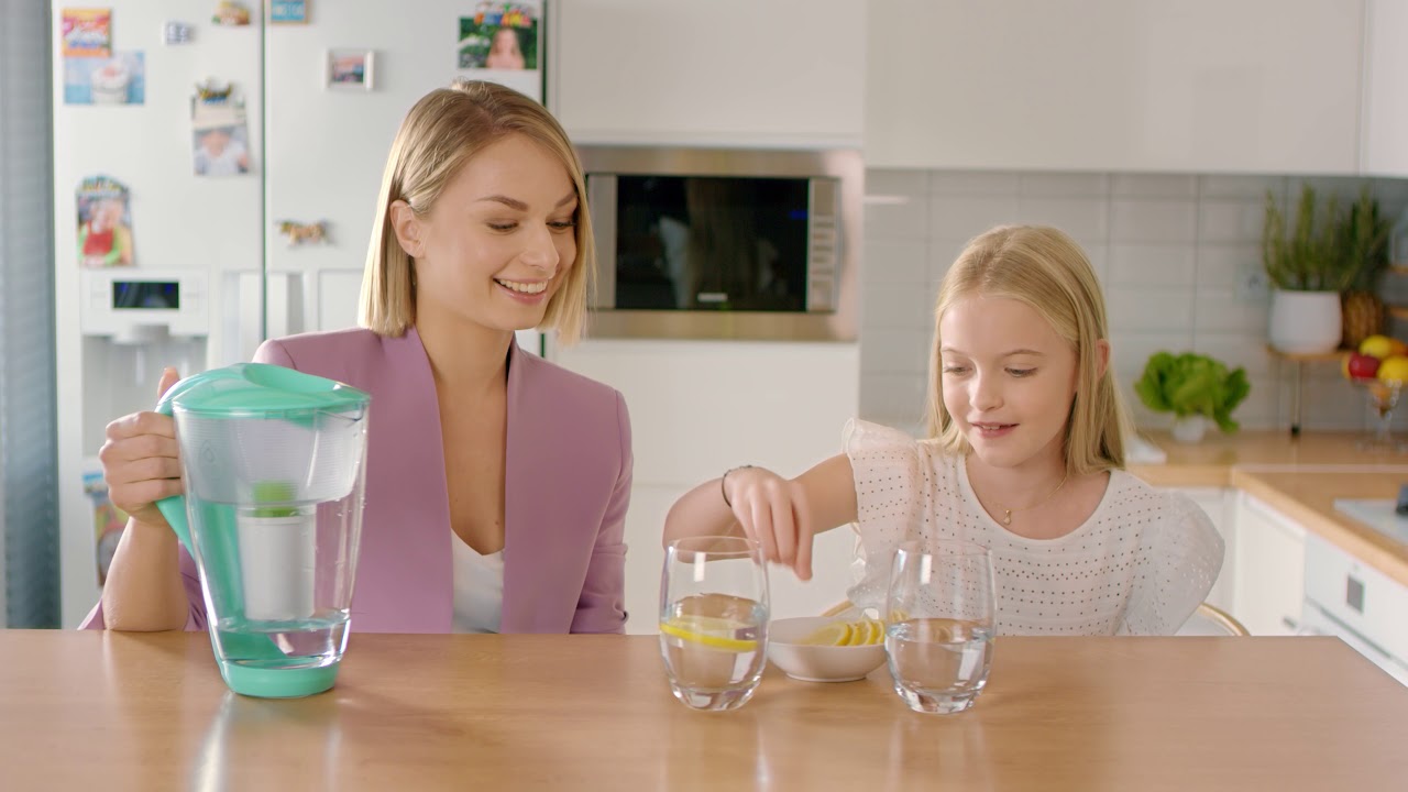 Best glass filtering water pitcher with LED sensor and alkaline filter