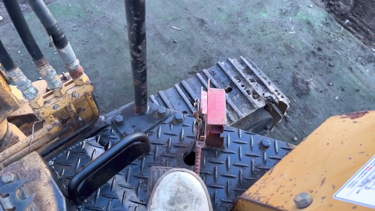 Komatsu コマツ　PC10-3