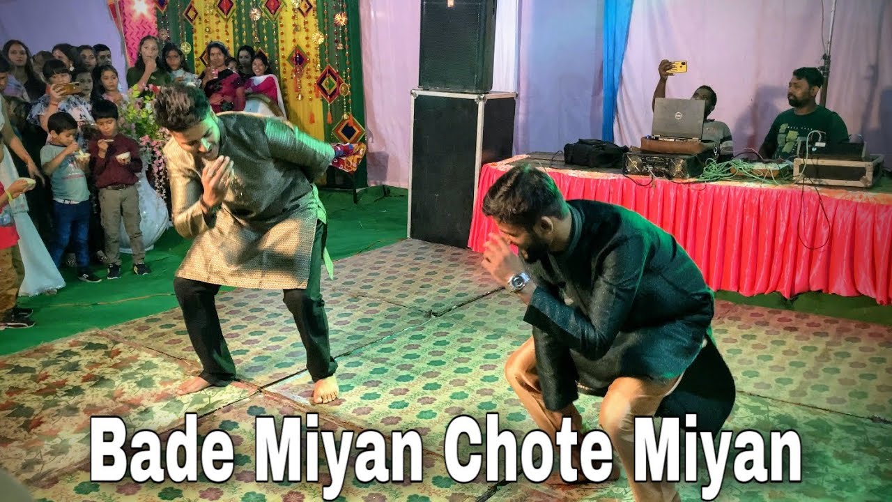 Bade Miyan Chote Miyan Wedding Dance 🔥
