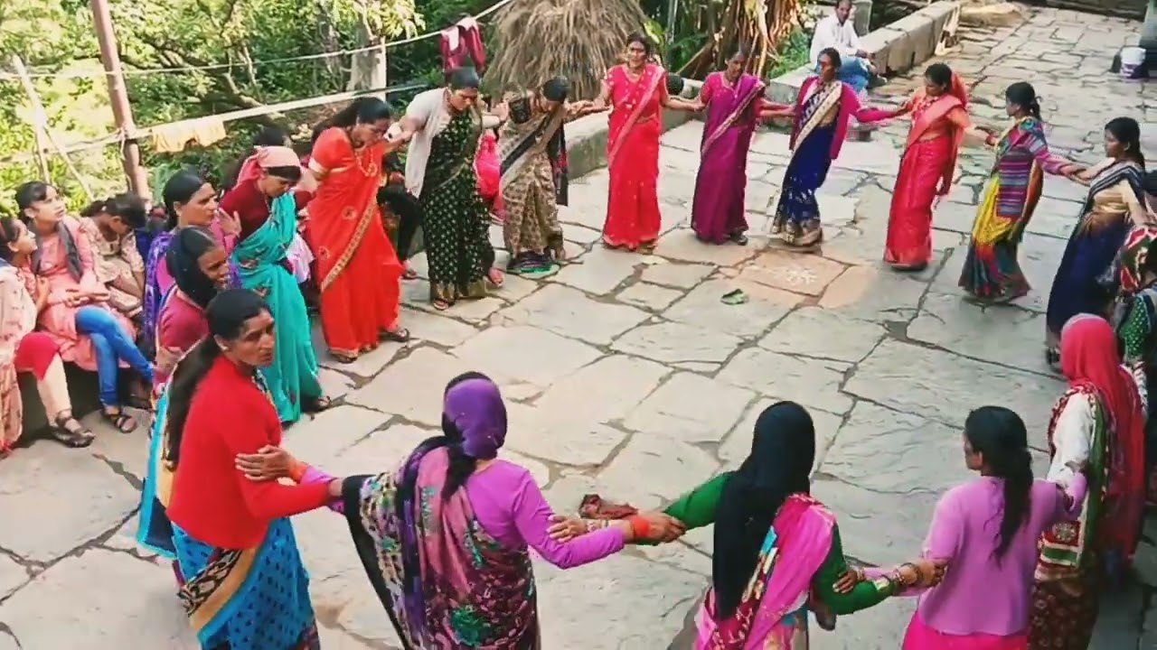 💢पहाड़ी जोड़ा पसंद आए तो  लाइक शेयर कमेंट सब्सक्राइब जरूर करें💓