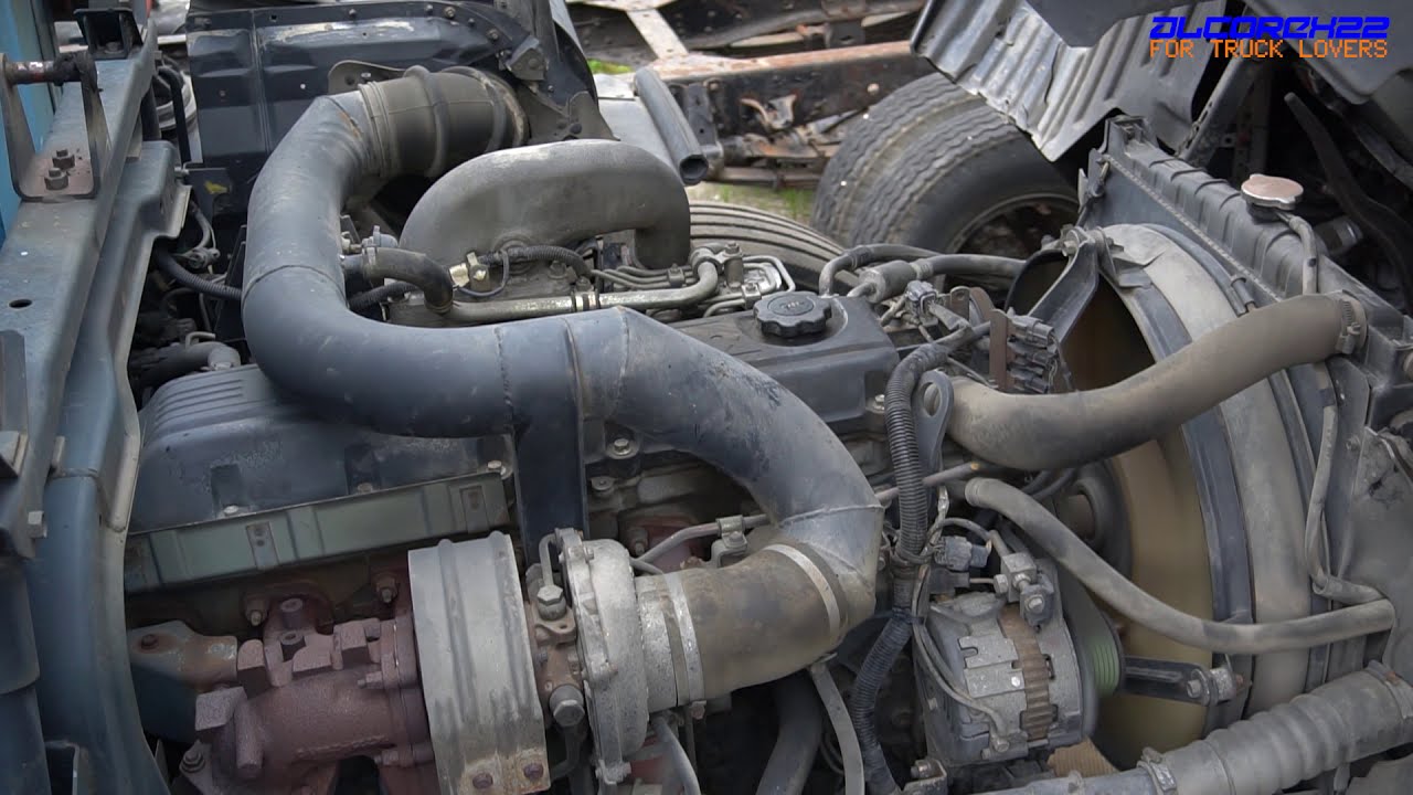 UD(Nissan Diesel) FE6(Turbocharged) Euro3 Engine View