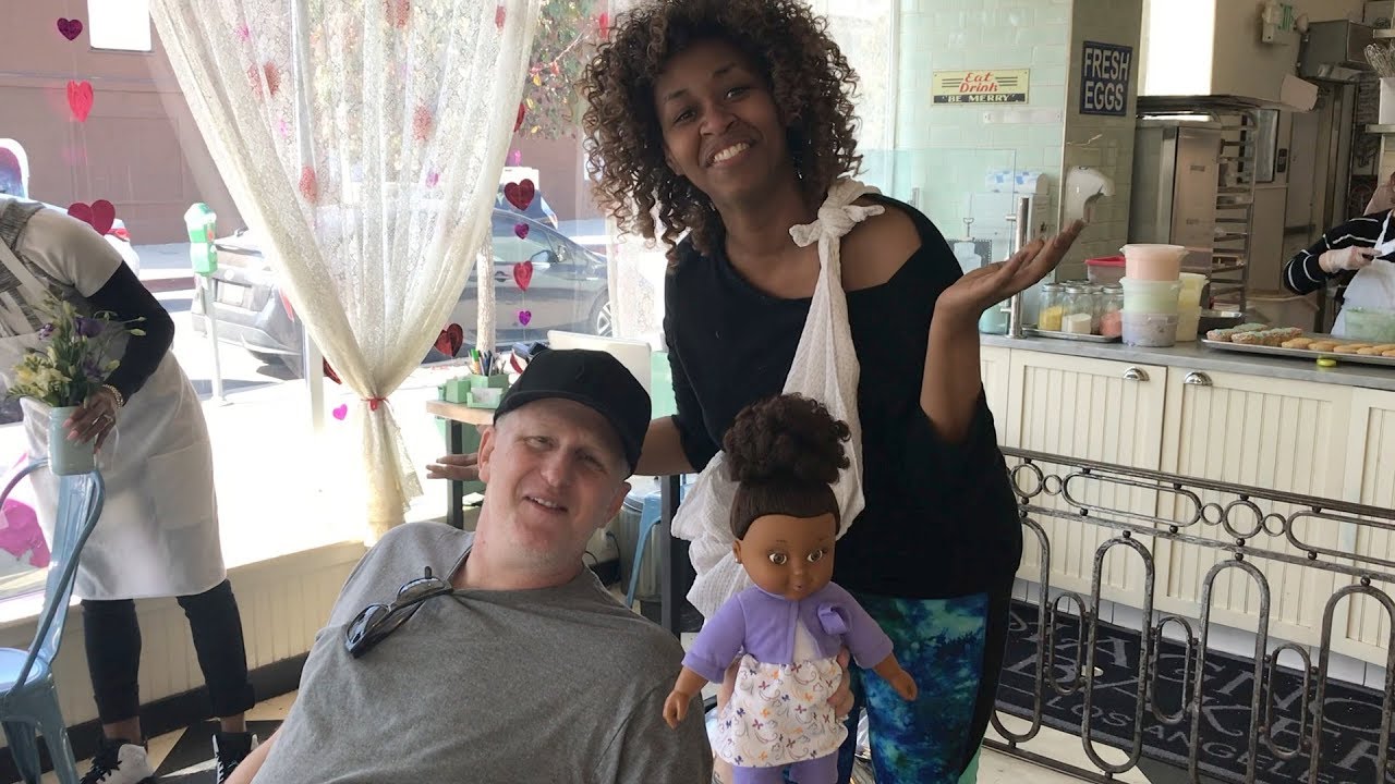 The Adventures of GloZell, Ele, and O'Zellena Vlog