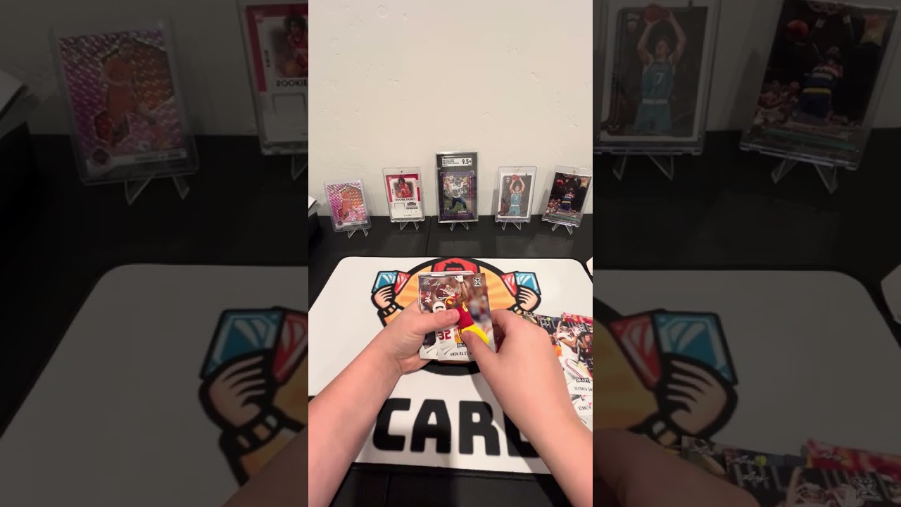 🏈 Unreal football card box break- Massive Hits! 