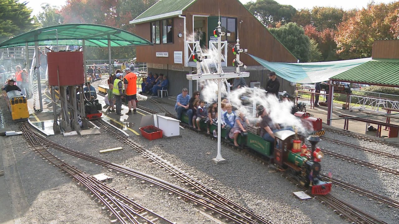 Great footage of Live Steamers in action at Keirunga Park Railway