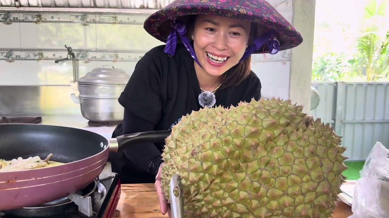 SẦU RIÊNG KHỔNG LỒ LÀM MÓN BÁNH XÈO ĐỘC LẠ