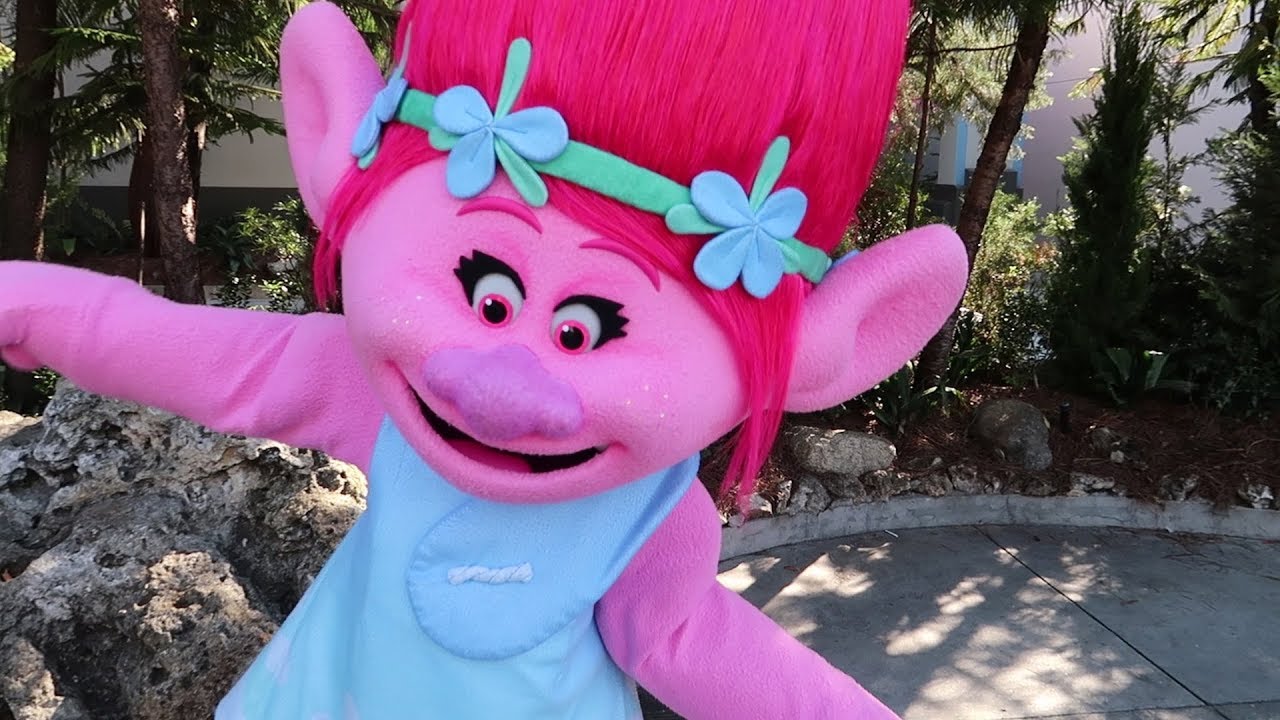 Meeting A Troll At Universal Studios Orlando, Park Updates & Awesome Character Interactions!
